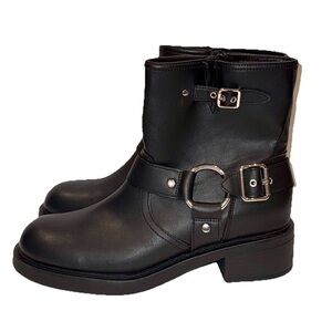 NEW Women's size 11 Universal Thread Connor Boots